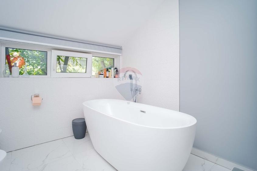 Casa / Vila spatioasa cu teren in zona centrala Sararie - 17