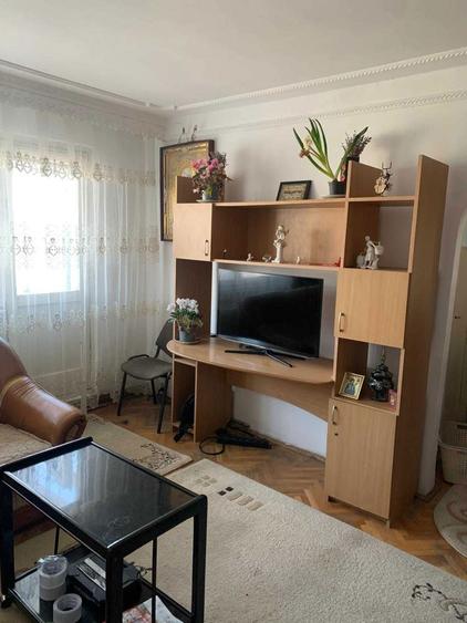 Apartament 3 camere | Loc de Parcare | Central - Podu Ros - 1