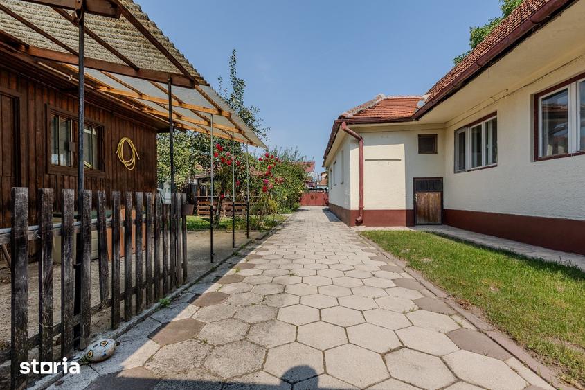 Casă cu 5 camere cu Teren 135 Mp în Aurel Vlaicu