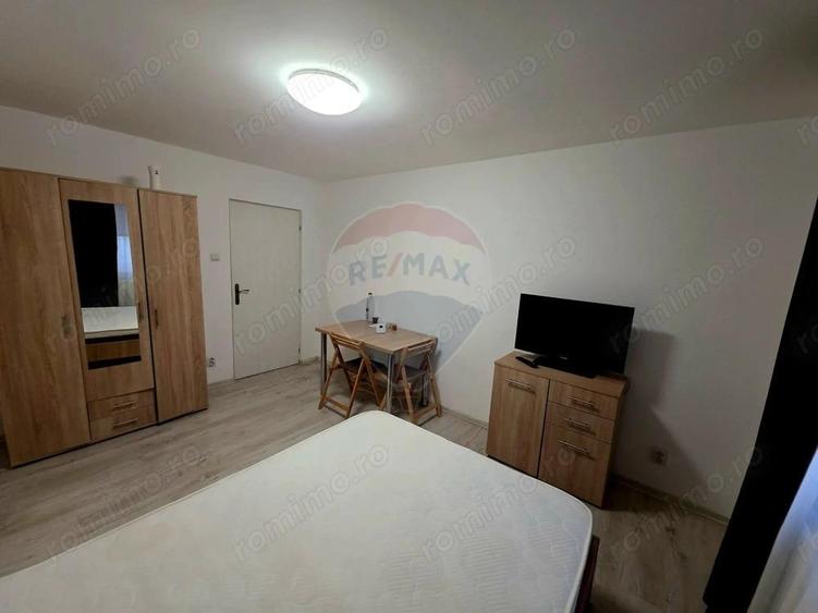 Apartament cu 1 camere de vanzare in zona 1 Mai - 2