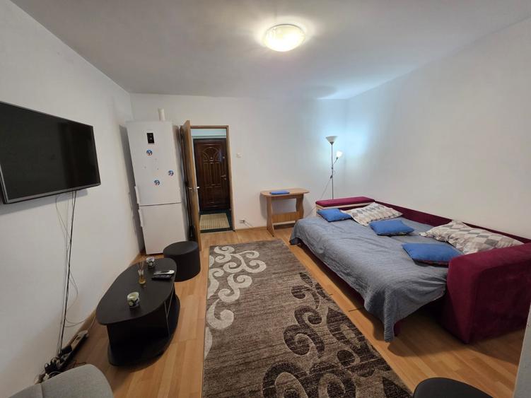 Trapezului, 5 minute metrou 1 Decembrie 1918, bloc 1978, reabilitat - 1