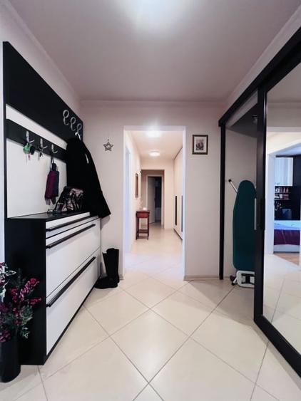 Apartament 3 camere, decomandat, 69mp utili, etaj 6/8, zona Circumvalatiunii - 8