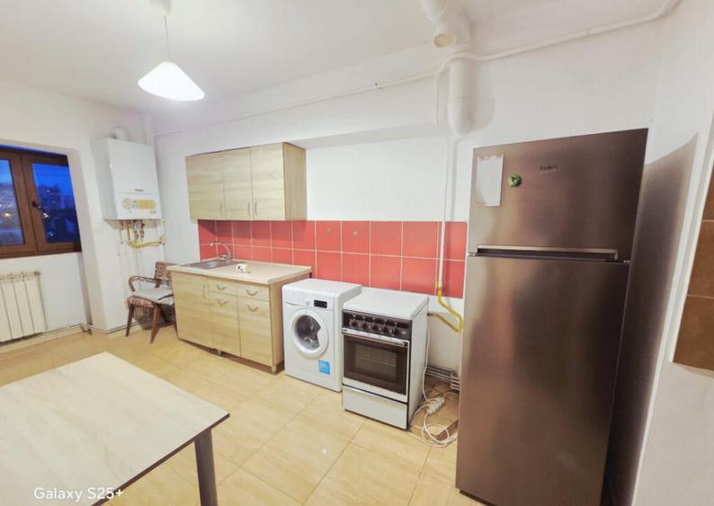 Ap 1 cam D, Gara, vis a vis Mc donalds - 6