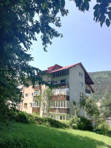 Vand/inchiriez apartament 3 camere Racadau Brasov - 4