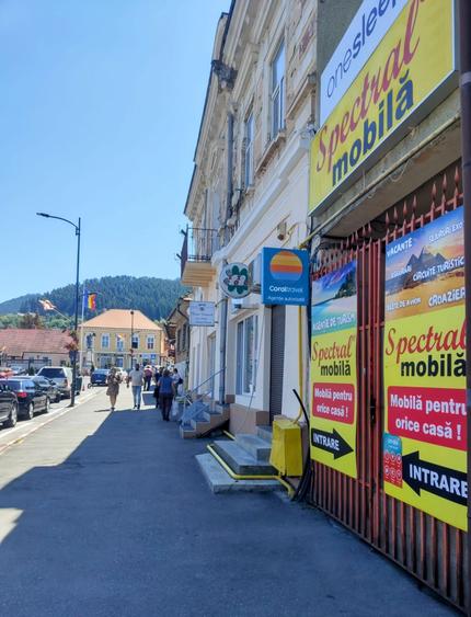 Spatiu de inchiriat Sacele centru - 2