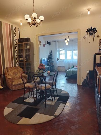 Vand apartament 3 camere Piata Victoriei - 1