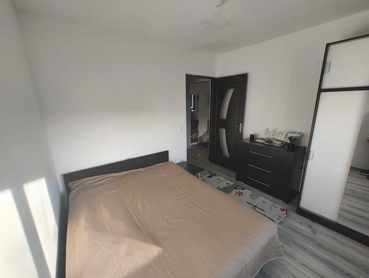 Apartament zona Sud renovat etaj 4 - 5