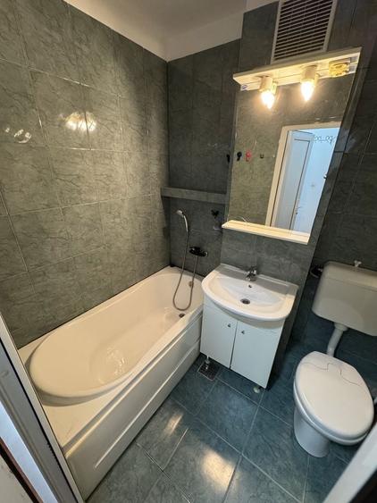 DIRECT PROPRIETAR Inchiriez apartament Central, cu 3 camere, zona Dacia - 7