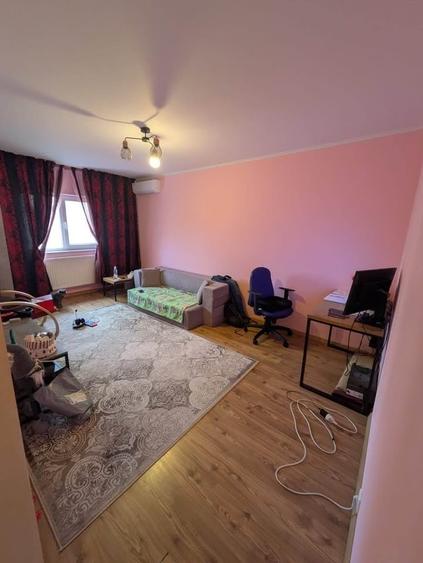 Apartament cu 3 camere decomandat, zona Alexandru cel Bun - 3