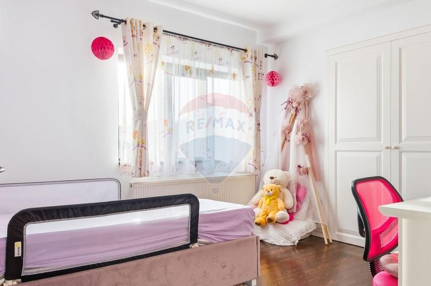 Casa/Vila de Vanzare cu 5 camere,  Teren 757mp - Iasi - Hlincea - 17