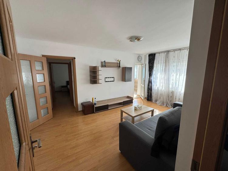 Inchiriez Ap. 2 camere Sos. Colentina 87 stradal, etaj 6/10 - 1