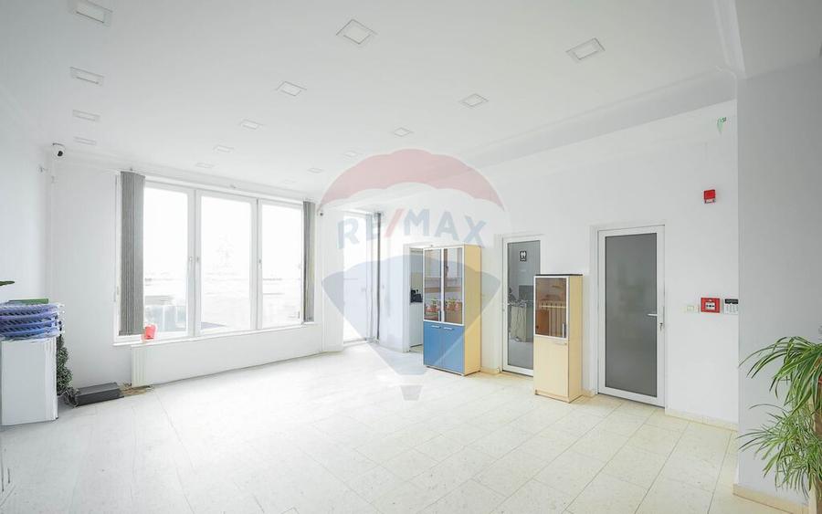 Cladire multifunc?ionala de vanzare spa?iu comer... - 7