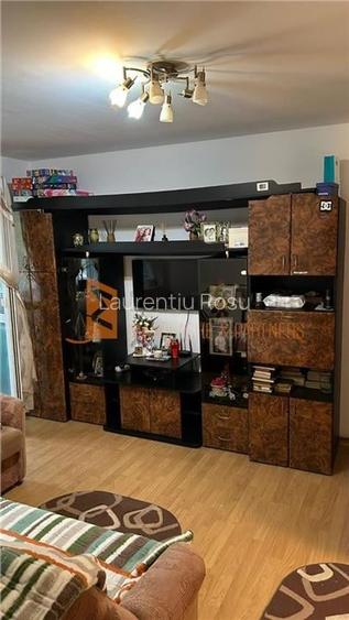 Apartament 2 camere cf 2 semidecomandat zona Nicolae Balcescu