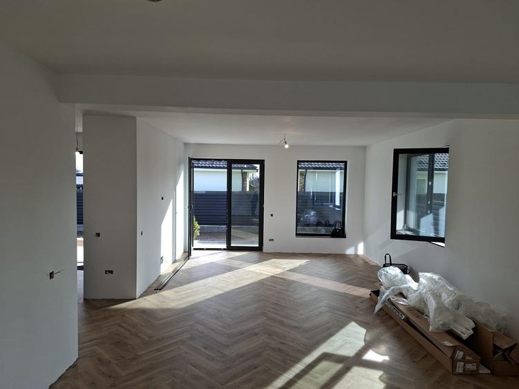 Casă / vilă Smeura / Argeș , construcție : La Cheie 2025 ! - 12