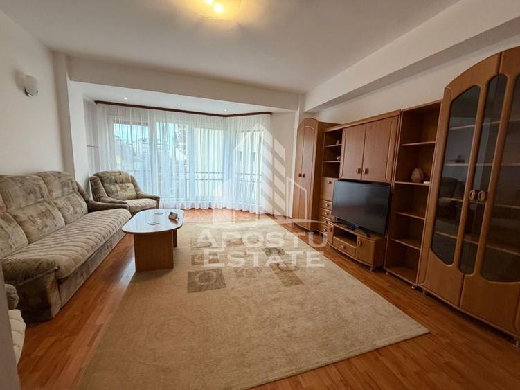 Apartament cu 3 camere decomandat zona Aradului - 2