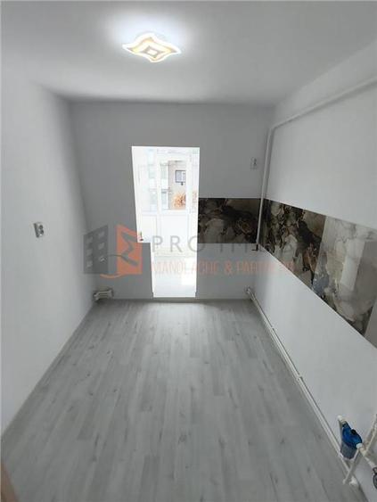 Apartament 2 camere cf 2 decomandat zona Brosteni - 5