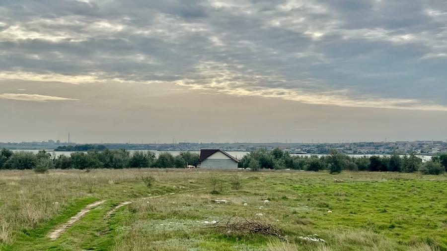 Teren intravilan Lumina, lac si canalul Dunare-Marea Neagra pentru investie - 1