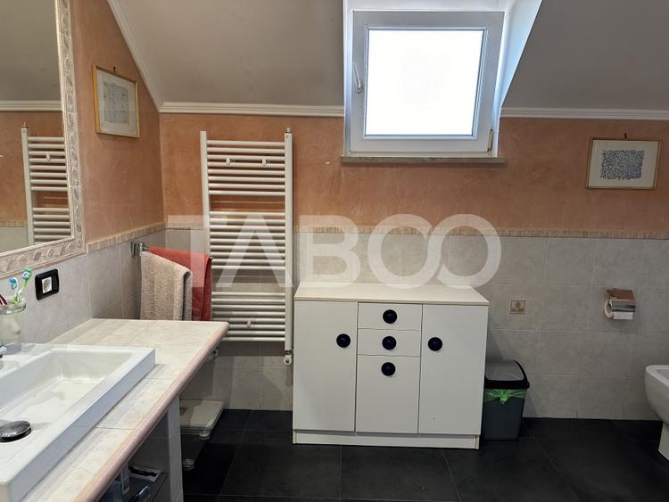 Noul tau acasa! Casa individuala de vanzare 500 mp teren in Fagaras - 14