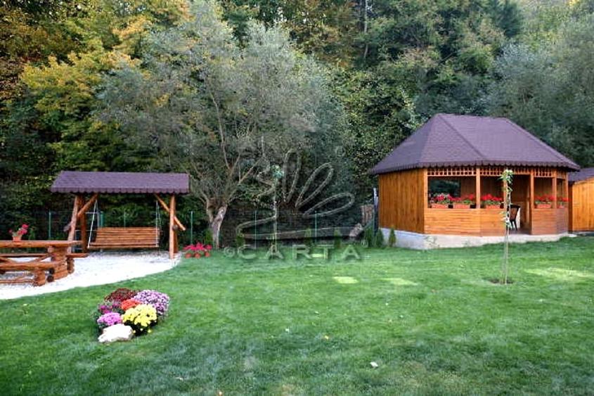 Vila de Vânzare lângă Castelul Bran – Oază de Liniște și Eleganță - 3