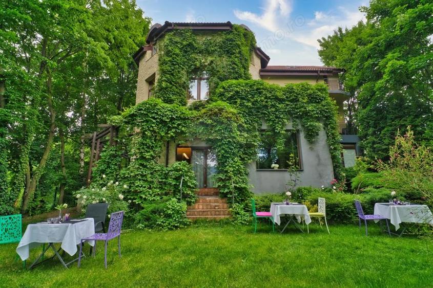 Proprietate de vanzare Cladire premium pe drumul spre Poiana Bra?ov - 2