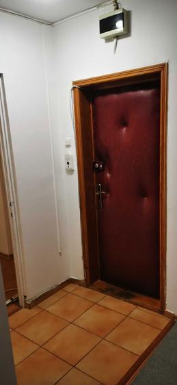 Inchiriez Garsoniera Zona Paco-Scoala 7 (Et.2) - 1