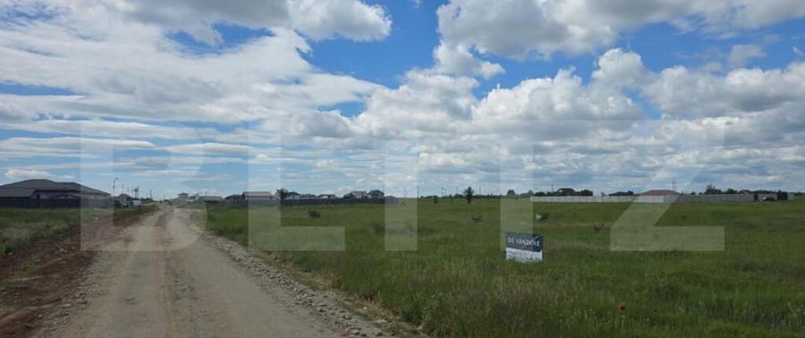 Teren intravilan, 1000 mp, pozitie pe colt, front 39 metri, - 3