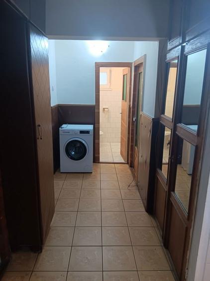 Inchiriez apartament 3 camere - 5