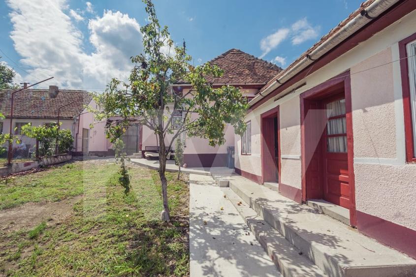 Casa cu vedere panoramica si teren generos in Alamor Jud. Sibiu - 4