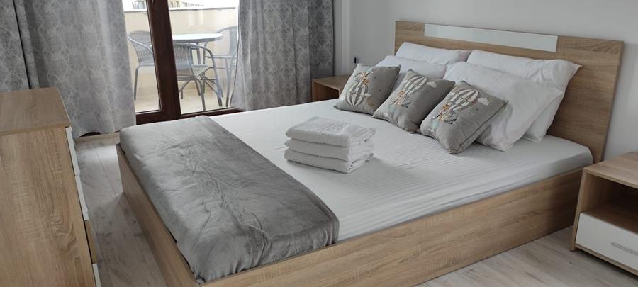 Vânzare Apartament 2 Camere Spațios, Mobilat și Utilat, Aproape de Plajă - 10