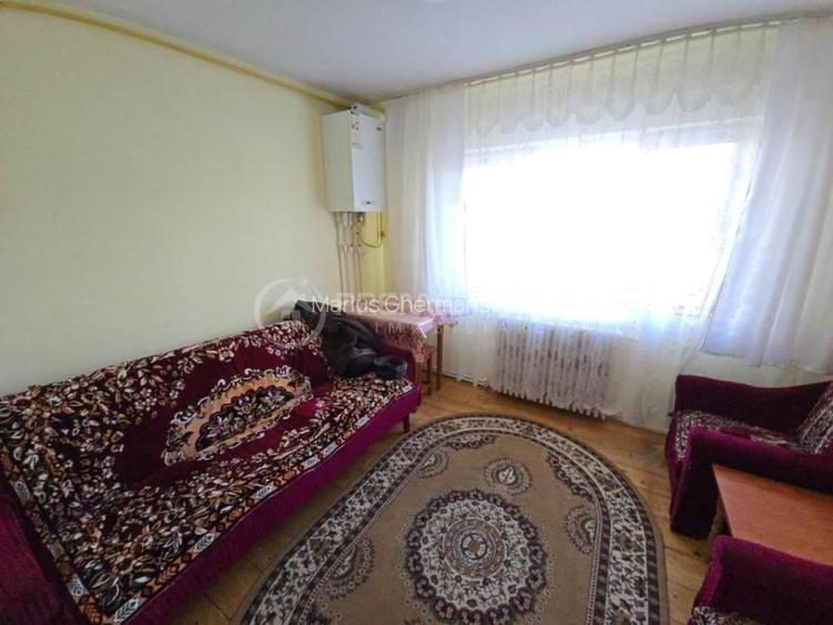 Garsonieră decomandată, mobilată în Bularga