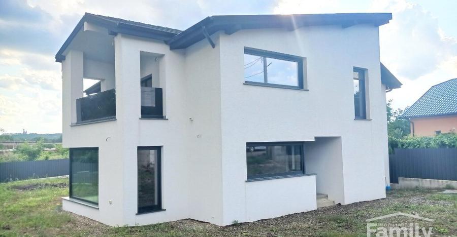 VILA de LUX in Burdujeni - 15