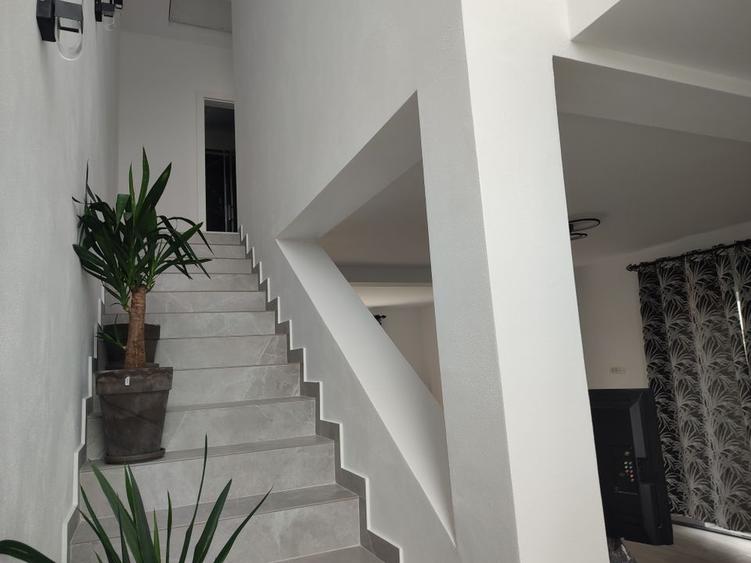 Sanandrei, Duplex pe Etaj, Proiect Modern, Desp prin camera Tehnica. - 11