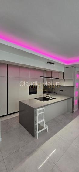 Apartament 3 camere, Lux, 94 mp., zona ISU Apartament 3 camere, Lux, 94 mp., zona ISU