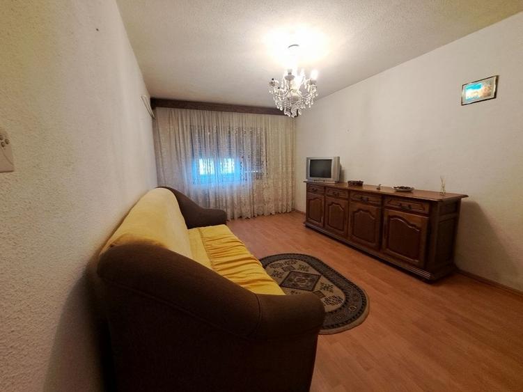Vanzare Apartament 2 Camere, Decomandat , Micro 12 Targoviste - 3