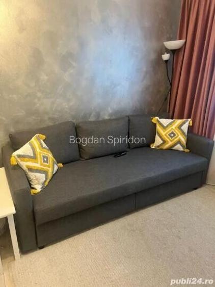 Apartament cu 3 camere decomandat în P-ța Victoriei Apartament cu 3 camere decomandat în P-ța Victoriei