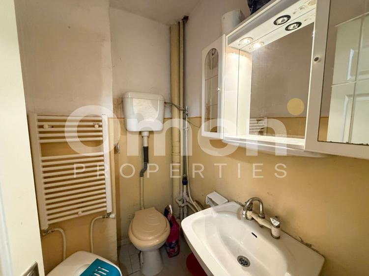 Apartament cu 4 camere, decomandat, etaj intermediar, garaj inclus, Victoriei - 7