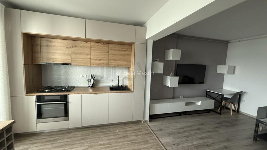 Apartament cu 2 camere decomandat în Titan Apartament cu 2 camere decomandat în Titan