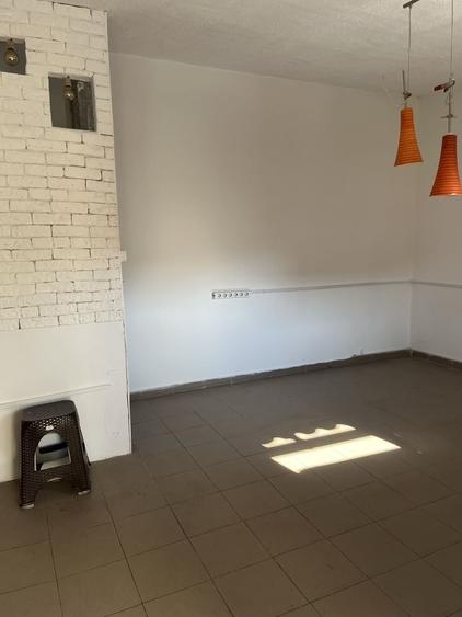 Spațiu comercial, de 120 mp, în Lupeni