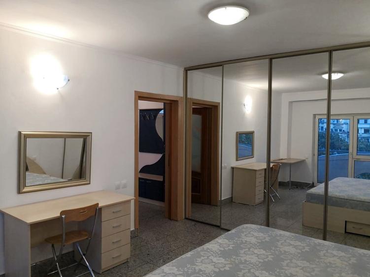 2 camere de inchiriat vedere la Fantani Casa Poporului Bulevardul Unirii - 3