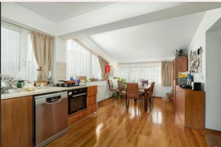 Rahova, Casa-Vila ,2005,, parter/2,Amenajata,6 bai,locuri parcare,centrala - 6