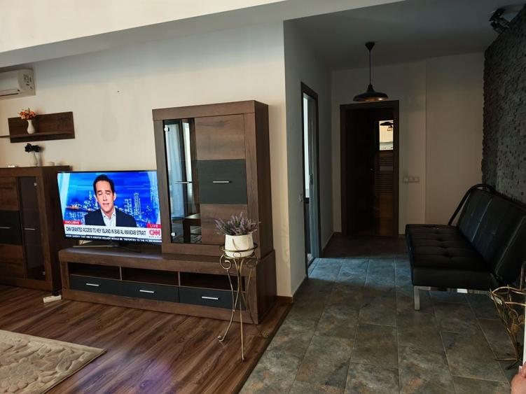 Apartament cu 2 camere semidecomandat în Dosu Bricii