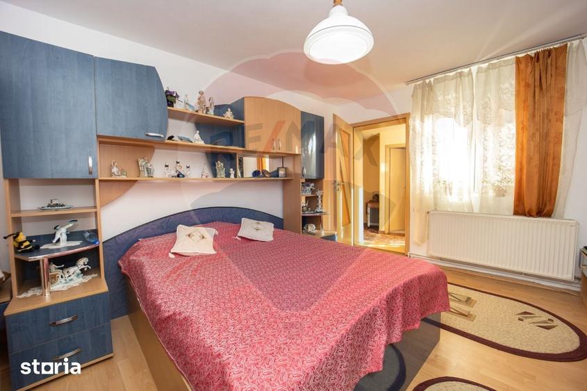 Casă cu 4 camere cu Teren 60 Mp în Bartolomeu