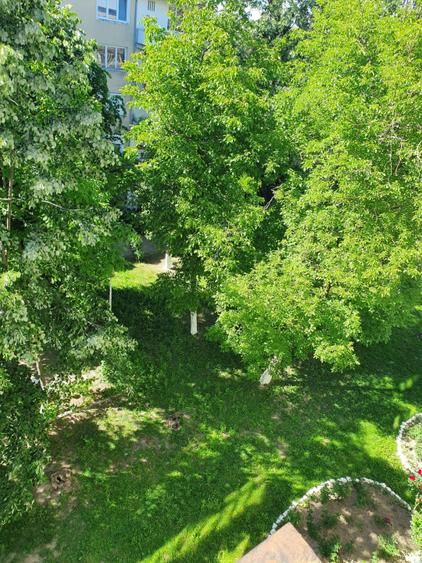 Apartament 2 camere de vânzare – Beiuș | Balcon generos | Vedere spre dealurile  - 2