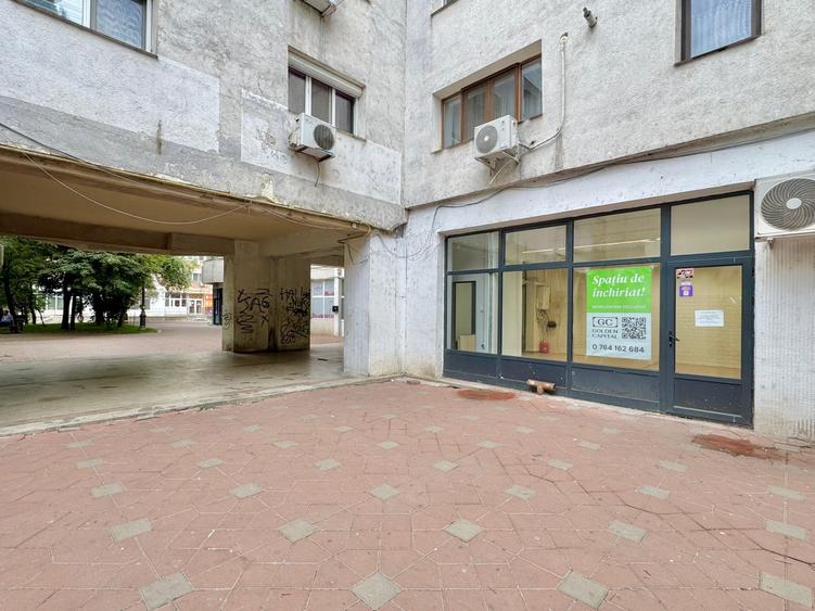 Spațiu comercial, de 45 mp, în Nicolina