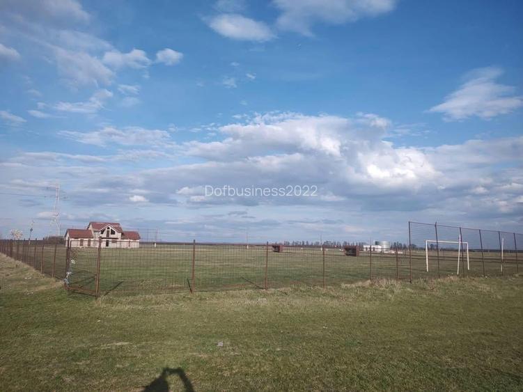 Vânzare 14.669 MP, Intravilan- Teren Fotbal, Cefa, Bihor.