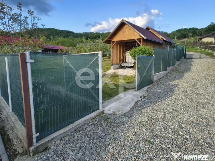 Casă cu 3 camere cu Teren 1071 Mp în Brădetu
