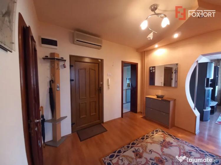Apartament cu 3 camere decomandat în Tipografilor