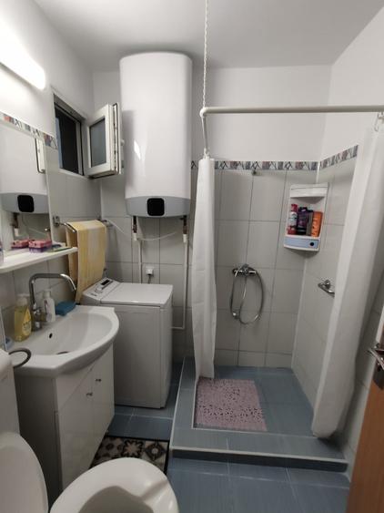 Apartament cu 2 camere decomandat, mobilat în Drumul Taberei