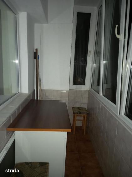 Apartament cu 2 camere decomandat, mobilat în Dacia