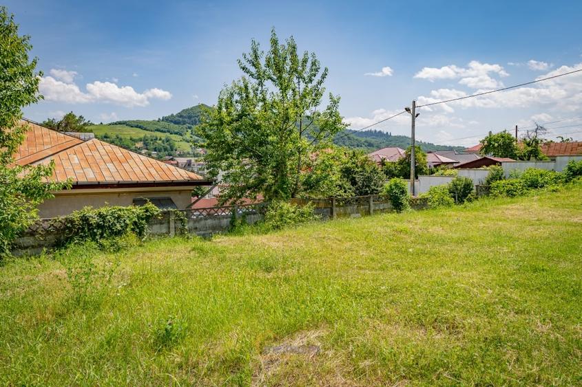 Teren Construcții intravilan de 1356 mp, în Moinești